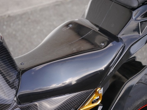 ZXMT製S1000RR シングルシートカウル 白/黒 社外 中古 バイク
