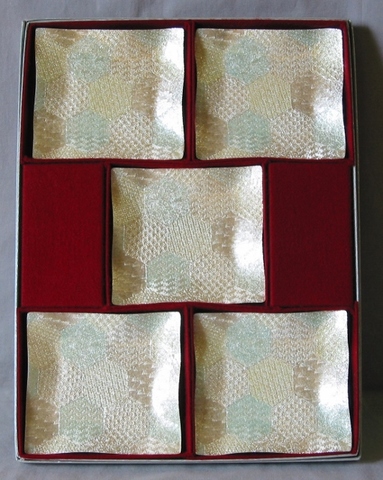 銘々皿　波皿 亀甲みやび（無線七宝）