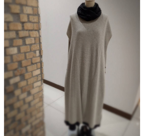 ロングベスト＋サロペットコーデ