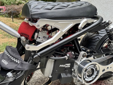 FLP STRADA SEAT FRAME ZOOMER