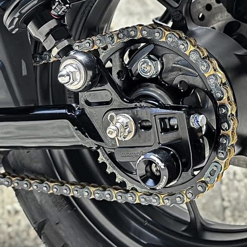 NEMOTO Stainless Rear Axle Shaft Monkey125 