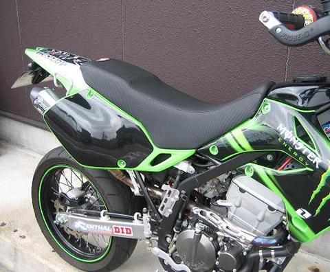 KLX250 FI　インジェクション　カスタムローシート KLX250 FIインジェクション カスタムローシート 業者施工Dトラに