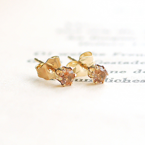 ピアス☆アンダリューサイト（3mm）