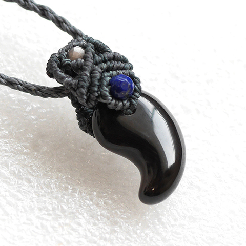 マクラメペンダント☆勾玉・モリオン（カンゴーム）・ラピス・神居古潭