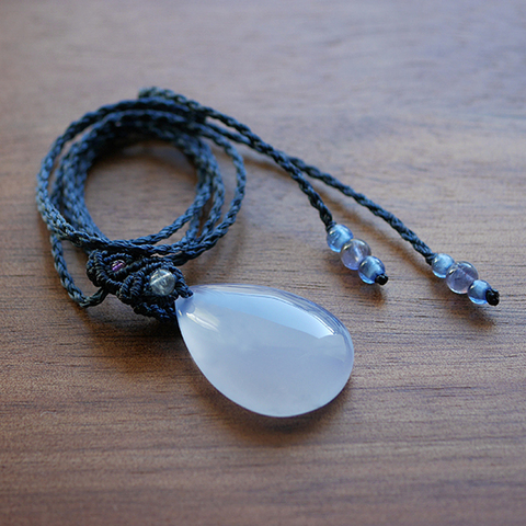 マクラメペンダント☆大粒 宝石質 大粒 天然 ブルーカルセドニー