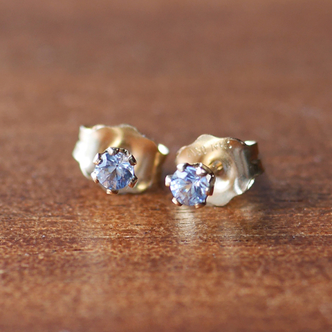 レア☆ピアス☆ベニトアイト（2.2mm）