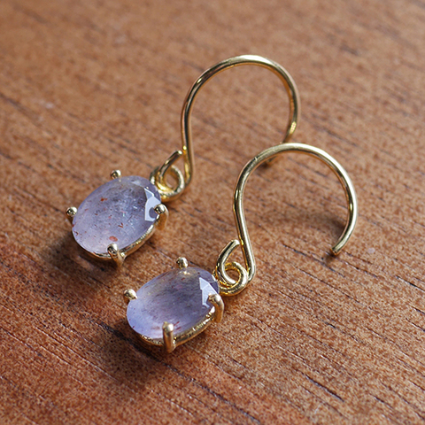 ピアス☆ブラッドショットアイオライト 1粒ピアス