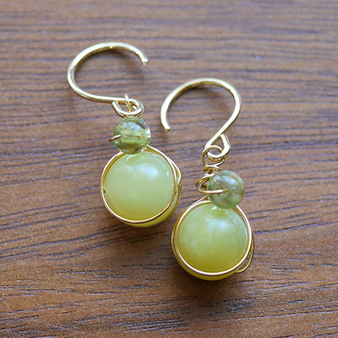 ピアス☆ヒーラーライト・ペリドット（ギャランティカード付）