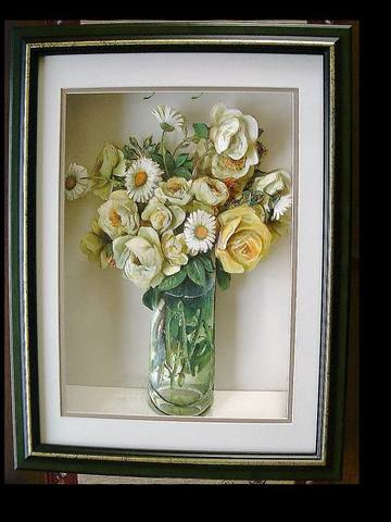 R68 クリーム色のバラとマーガレット シャドーボックス　