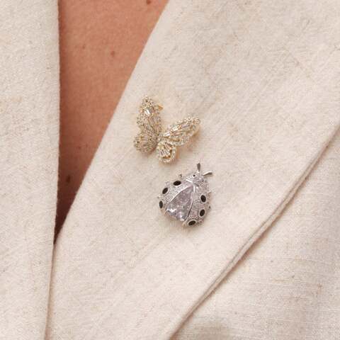ロンドン John Lewis 厳選　２点セット　テントウ虫と蝶　ブローチ　Jon Richard Brooch 	