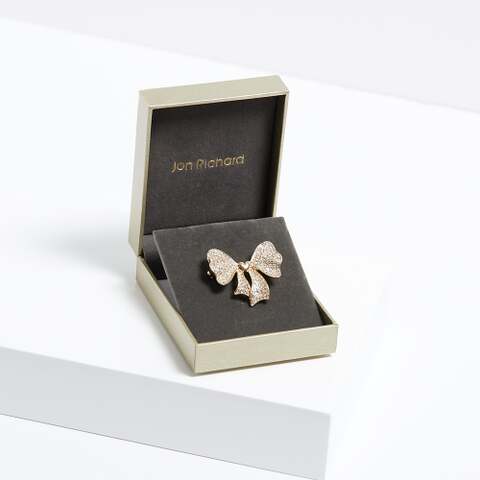 ロンドン John Lewis 厳選　リボンブローチ　Jon Richard Brooch 	