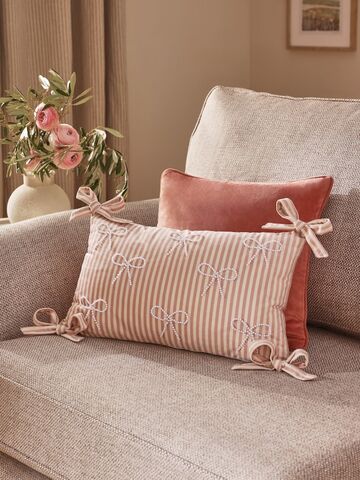 英国直輸入　パールリボン ベルベットクッション