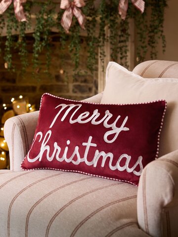 メリークリスマス刺繍クッション　誕生日　引っ越し祝い　記念日　ロンドン直輸入　