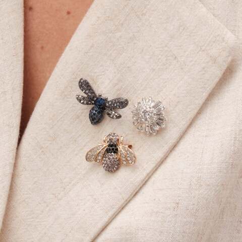 ロンドン John Lewis 厳選　3点セット　みつばちとマルハナバチと花　ブローチ　Jon Richard Brooch 	