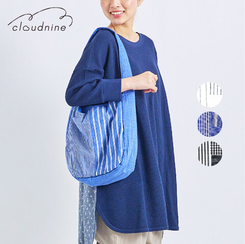 パッチワークの中綿入りショルダーバッグ