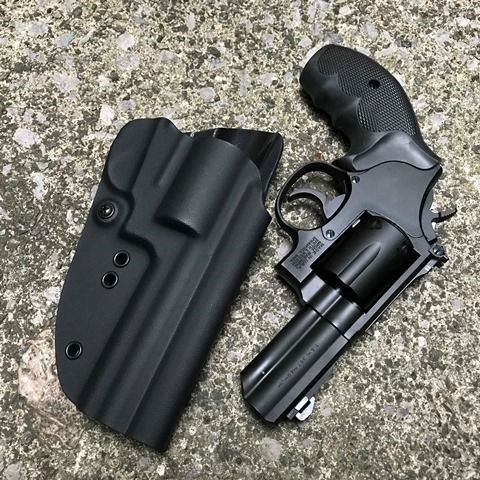 リボルバーホルスター ブラック イーストA ショルダー ホルスター リボルバー 2〜2.5インチ用