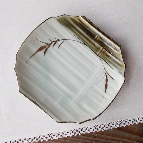 金フチ染分薄青深緑竹笹柄四角隅切変形中皿15.5cm