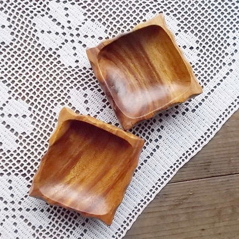 アカシヤ木製ポコポコ彫りスクエアminiトレイ