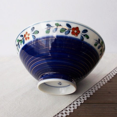 大きなお茶碗♪藍金千段フチ赤小花柄の昭和レトロなお茶碗(大平)