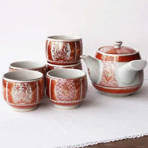 アンティークな雰囲気漂う九谷焼茶器セット/金赤絵福寿唐草青海波