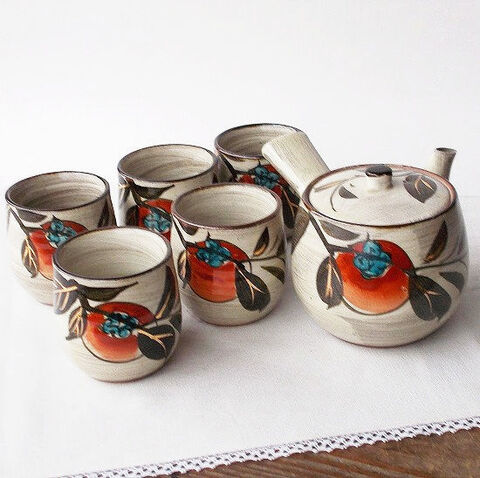 昭和レトロな民芸風ブラウン系白刷毛目赤い柿の実柄の茶器セット