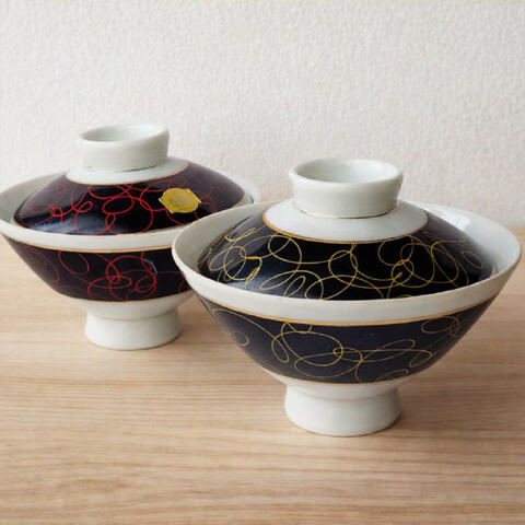 Koyo china特製/黒地に赤黄色のグルグル模様レトロで可愛い蓋付お茶碗