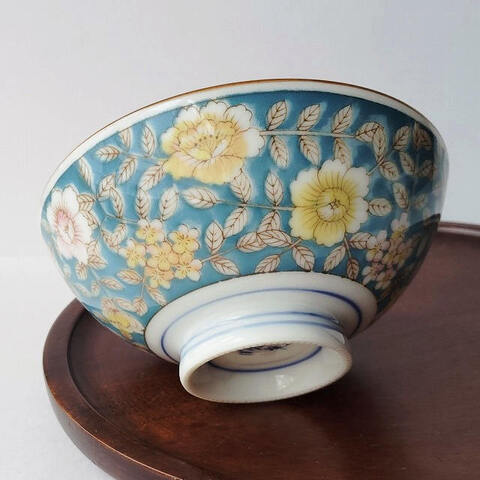 昭和レトロ　陶器 丸型 壺 Amazon.co.jp: 昭和レトロ/古民家出かめ/ツボ/陶器/年代物/壺