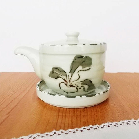 モスグリーンアイボリー野菜かぶの柄の醤油差し/汁次/受け皿付