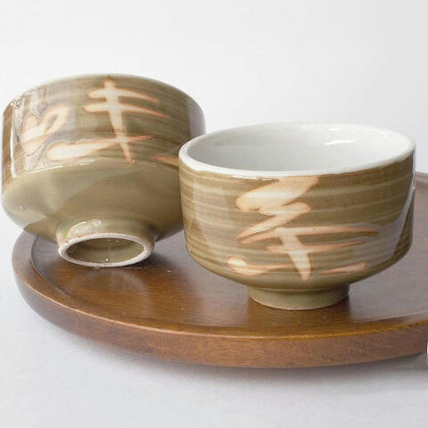 淡い宇治抹茶色の茶刷毛目茶三昧文字角煎茶湯呑み