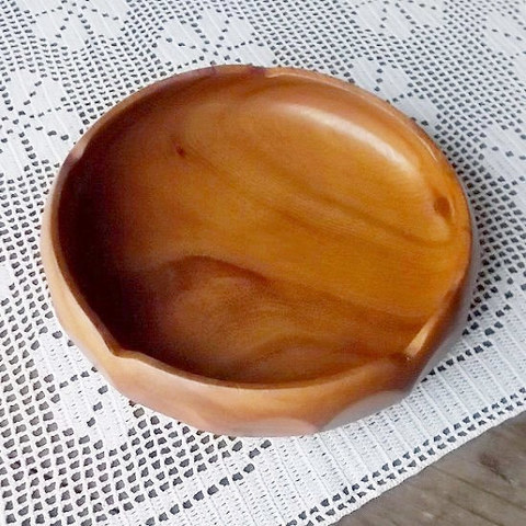 アカシヤ木製丸っこいフォルムの大き目平鉢/トレイプレートφ21cm