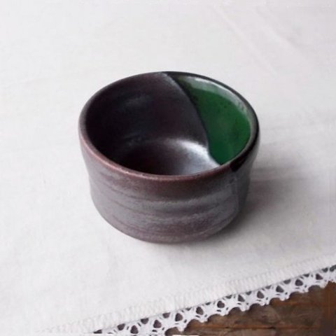 昭和レトロ食器/酒器/錆グリーン掛け分け風情ある渋カッコいいレトロぐい呑み