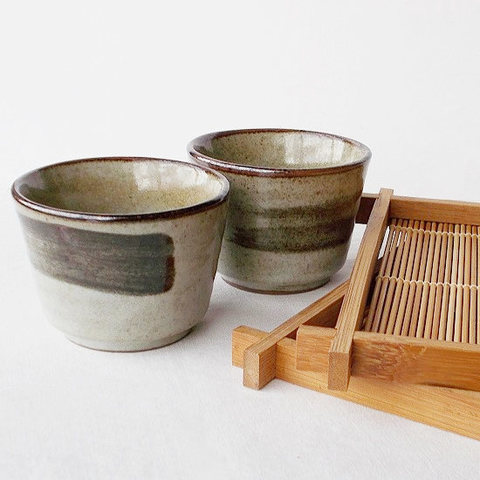 昭和レトロ食器/灰釉さび刷毛ろくろ目の蕎麦猪口１客/訳有