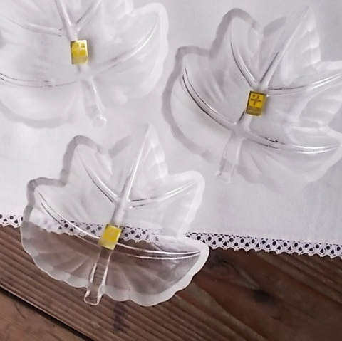 曽我ガラスかえで葉っぱモチーフの可愛いガラス製小鉢