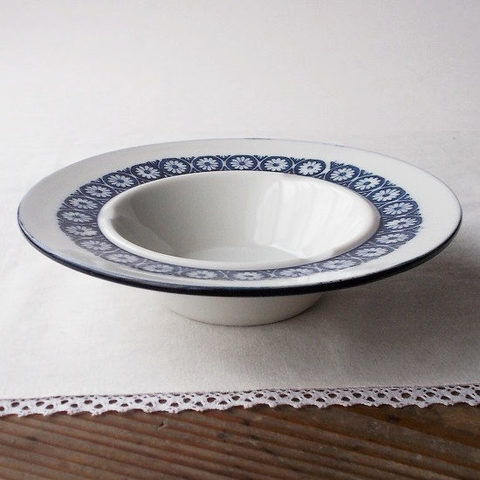 昭和レトロな陶器の灰皿【ルリ菊花レトロポップ可愛い】