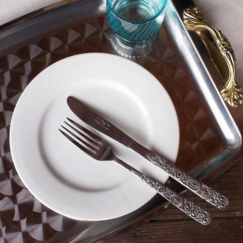 昭和レトロな洋食屋さん♪白い玉渕パン皿/ミート皿18cm