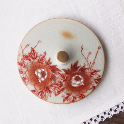 【蓋ファン】九谷焼牡丹の花柄貫入金赤土瓶急須の蓋【蓋のみ】マグカップの蓋などに♪