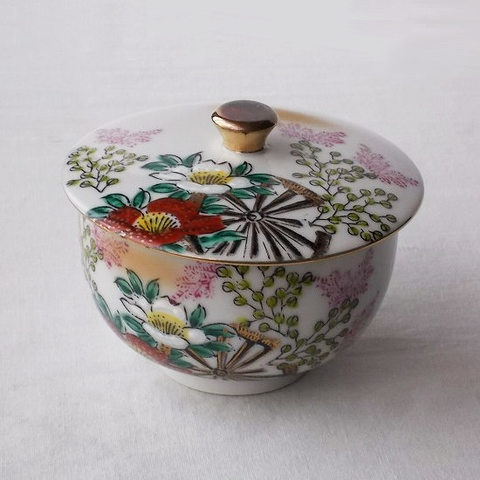 昭和レトロ茶器/九谷焼きピンク萩の花赤牡丹御所車柄美しい蓋付き湯呑み