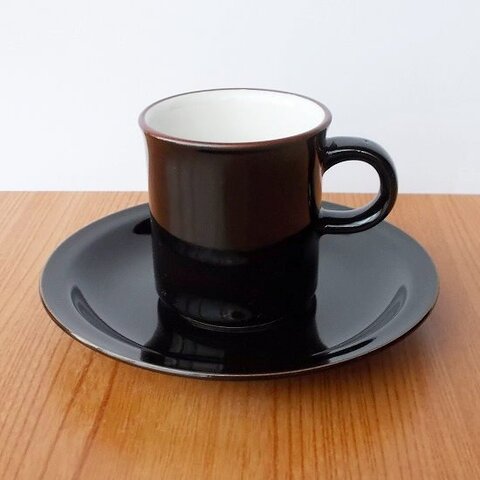 レトロモダンでカッコいい!!黒フチ茶内白切立型コーヒーカップ&ソーサー