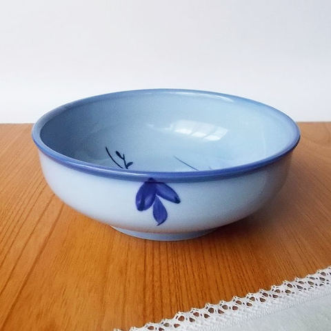 フチルリ水色玉渕梅花模様多用鉢