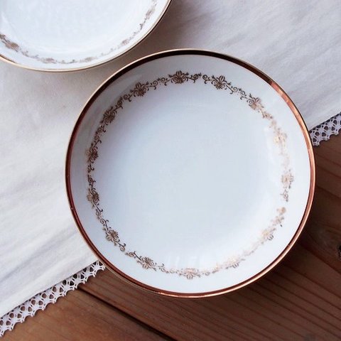 ゴールドラインアラベスク柄お皿violet china14.8cm