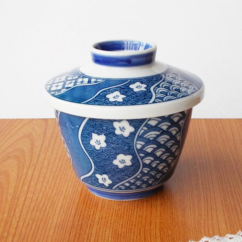 ねじり祥瑞柄藍色花紋青海波菱紋のレトロ茶碗蒸し器