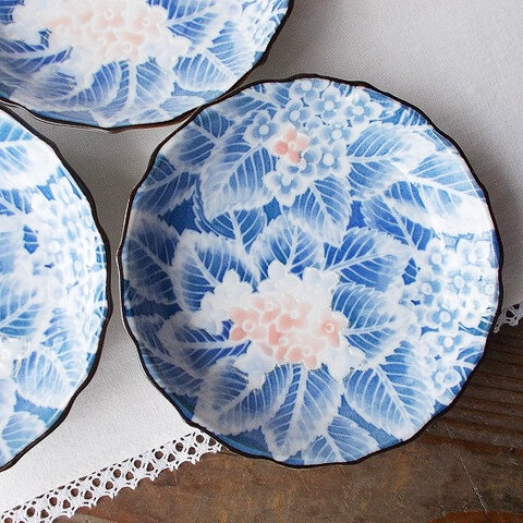 紫陽花花柄の少し深みがあるレトロ小皿12cm