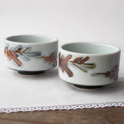 可愛い!昭和30年代★さび色草葉っぱ柄デザイン腰黒角煎茶湯呑み