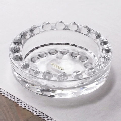 昭和レトロな透明ガラスの灰皿/円形ドットマツガオカクリスタル直径16cm