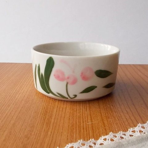 古い時代の鳥さんの手書きピンク緑お花柄円形エサ入れ