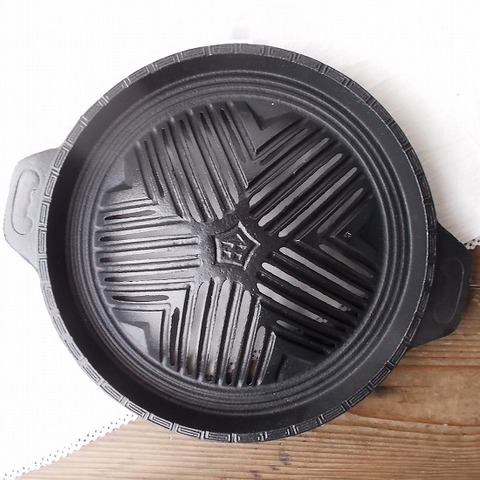 古い時代のジンギスカン鍋(直径30cm)鉄製鍋/焼肉/有孔穴あき/ダイキン印