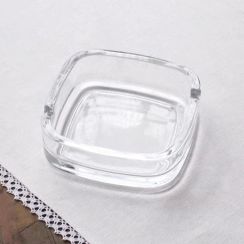 昭和レトロなガラス製灰皿/四角形透明ガラス