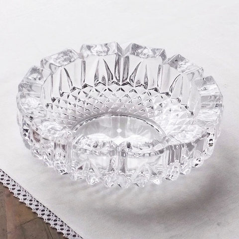 昭和レトロな透明ガラスの灰皿/格子カット円形16cm