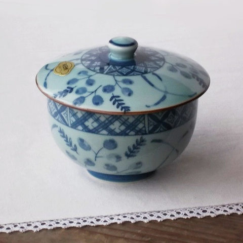 昭和レトロ茶器/有田焼き萩の花柄の蓋付き湯呑み