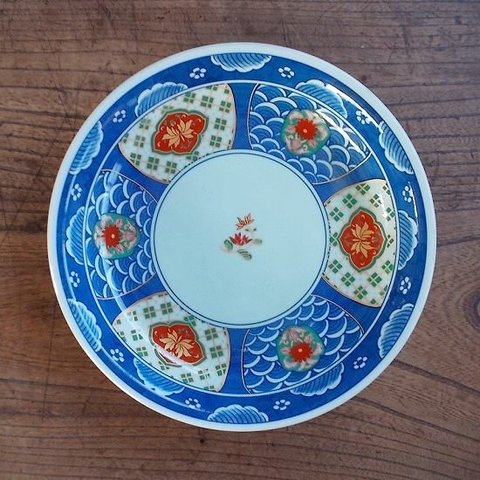 お目出度い間取り菊牡丹花柄格子青海波の素敵な大皿24cm